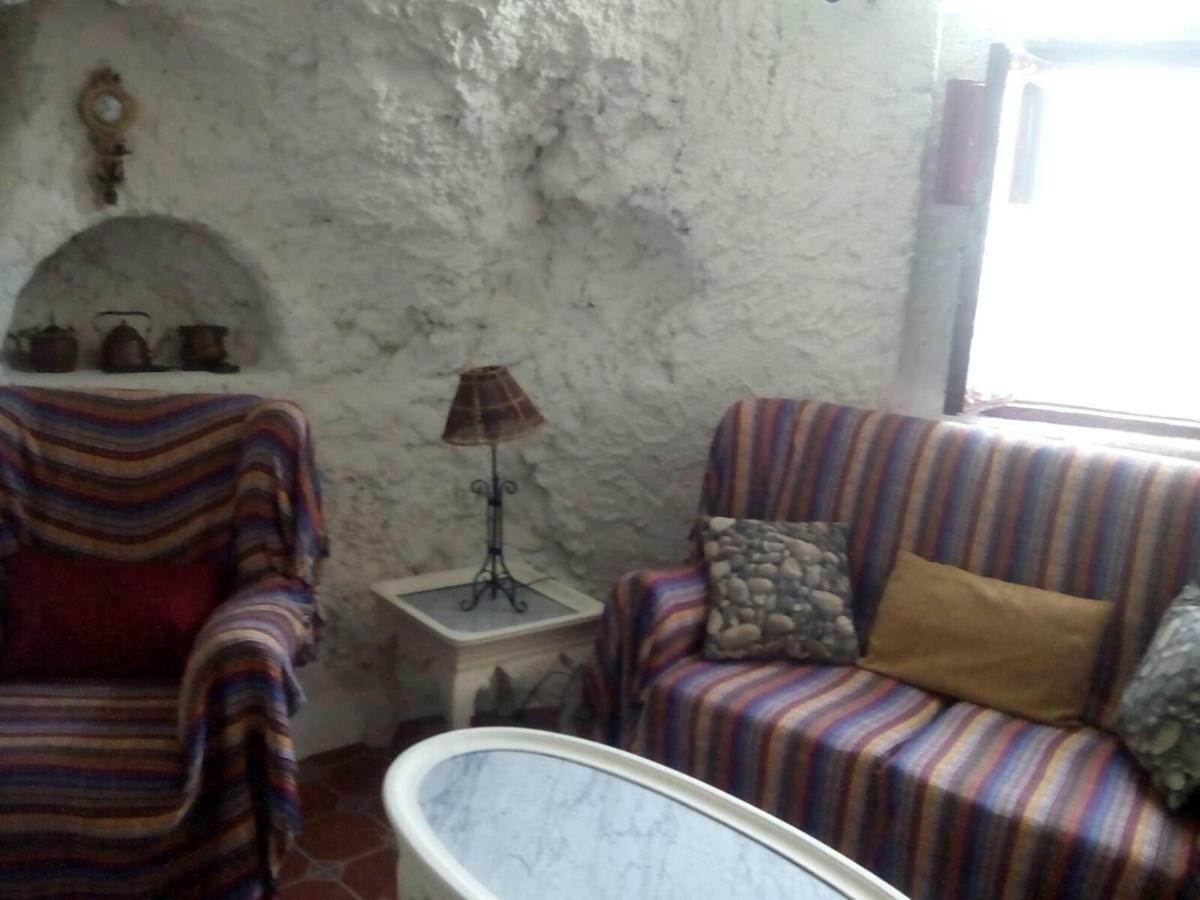 La Serrana Bedmar y Garciez Buitenkant foto